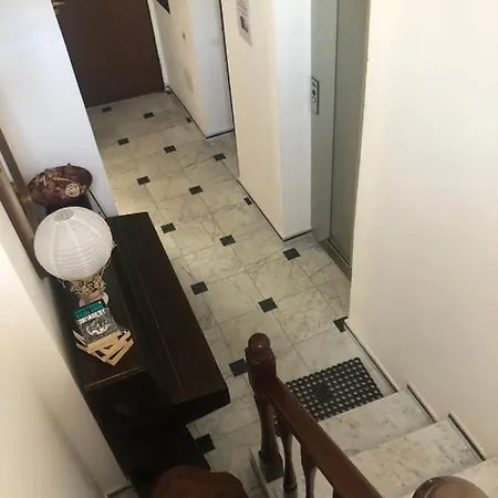 Aurasol Apartment *
