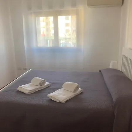 Aurasol Apartment