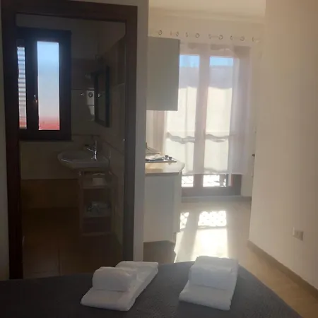 Aurasol Apartment *