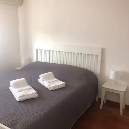 Aurasol Apartment *