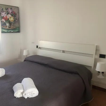 Aurasol Apartment *